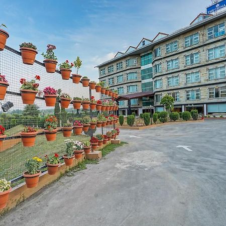 The Chinar Srinagar Srīnagar Exterior foto
