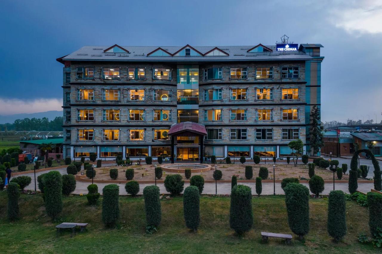 The Chinar Srinagar Srīnagar Exterior foto